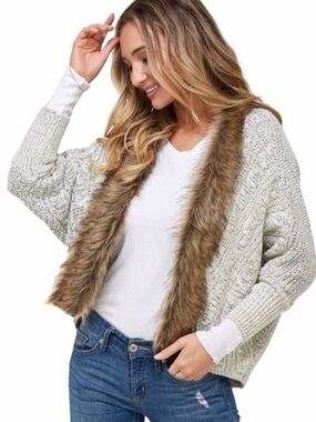 Northern Angel Faux Fur‎ Trim Cardigan Sweater